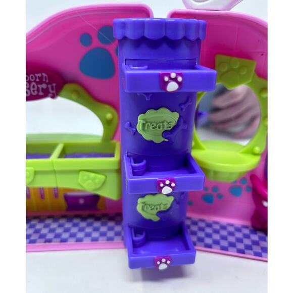 Hasbro Littlest Pet Shop Newborn Nursery Pink Purple Green Pet Salon Grooming‎ - Picture 7 of 8